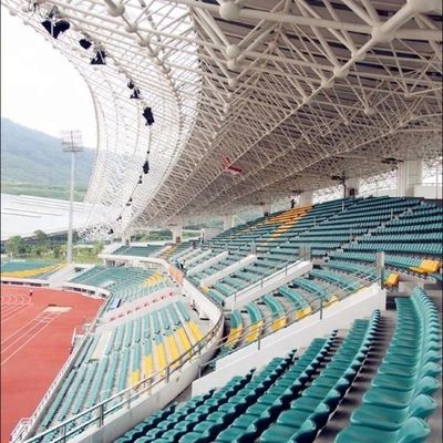 Niezawodny stalowy budynek siłowni Lekki prefabrykowany stadion na dużą skalę