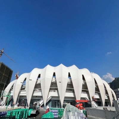 Recyklingowa konstrukcja stalowa Stadium Anti Rust Prefabrykowana metalowa siłownia budowlana