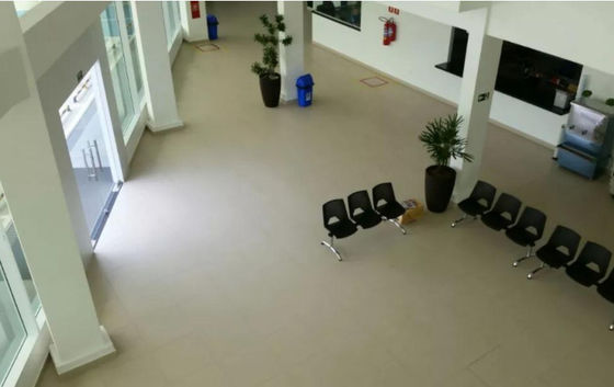 Solidna prefabrykowana stalowa konstrukcja spawalnicza Stalowa konstrukcja biurowa Odporna na deszcz