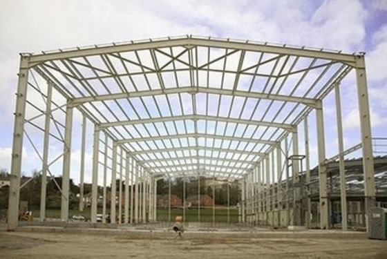 Dostosowany warsztat konstrukcji stalowych z płatwią sekcji C / Z
