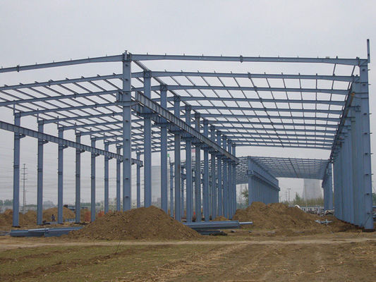 Prefabrykowane metalowe budynki stalowe warsztaty konstrukcyjne z konstrukcją i izolacją portali