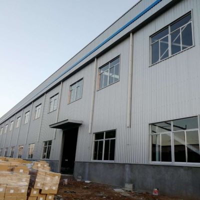 Duży przedział Metalowe budynki przemysłowe konstrukcje stalowe Projektowanie magazynów